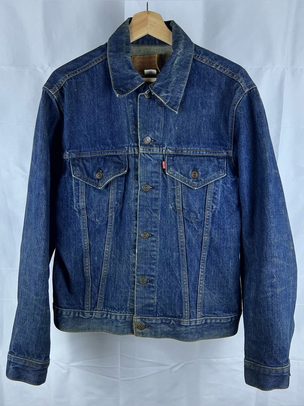 Vintage 70s Levis 70505 0217 Denim Trucker Jacket Made in USA Size 42 Mens 526